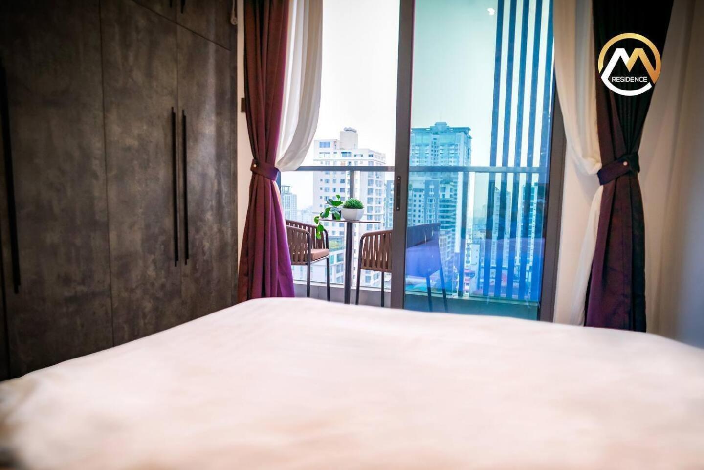 Hotel Serviced Apartments Top One Infinity Pool With View Of 360 Degree Phnom Penh Bagian luar foto