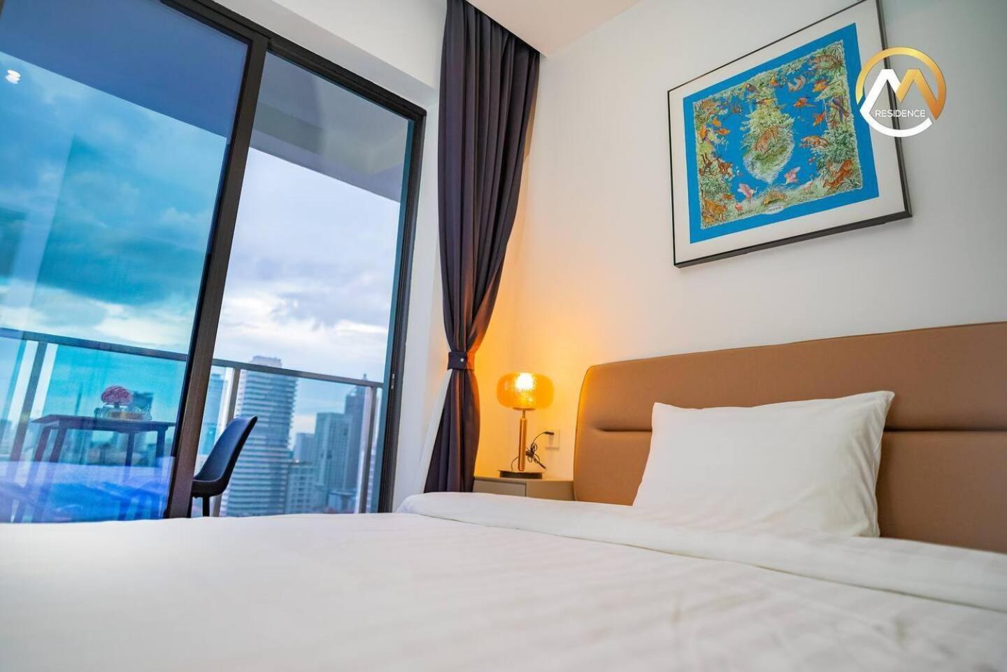 Hotel Serviced Apartments Top One Infinity Pool With View Of 360 Degree Phnom Penh Bagian luar foto