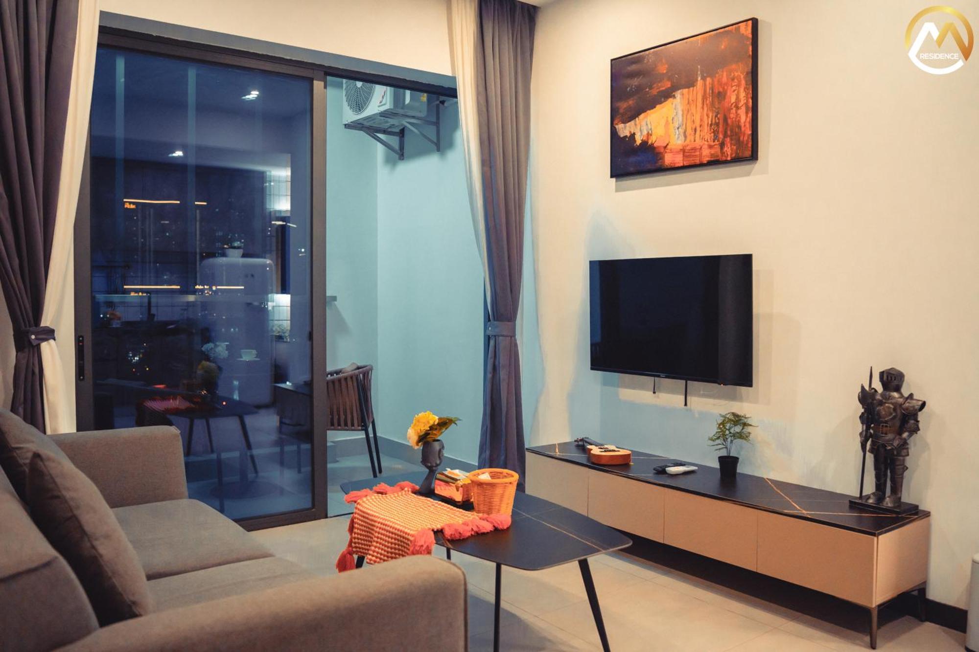 Hotel Serviced Apartments Top One Infinity Pool With View Of 360 Degree Phnom Penh Bagian luar foto