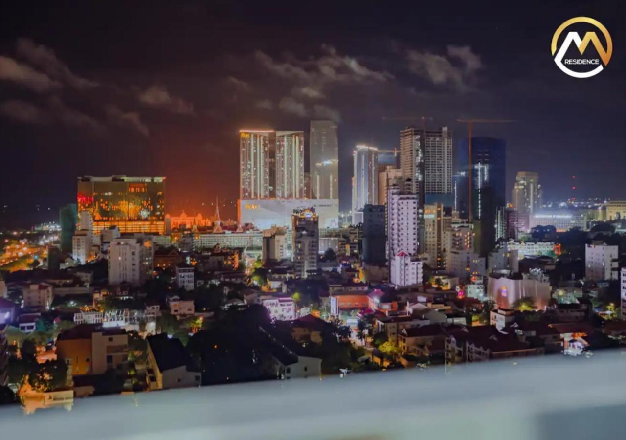 Hotel Serviced Apartments Top One Infinity Pool With View Of 360 Degree Phnom Penh Bagian luar foto