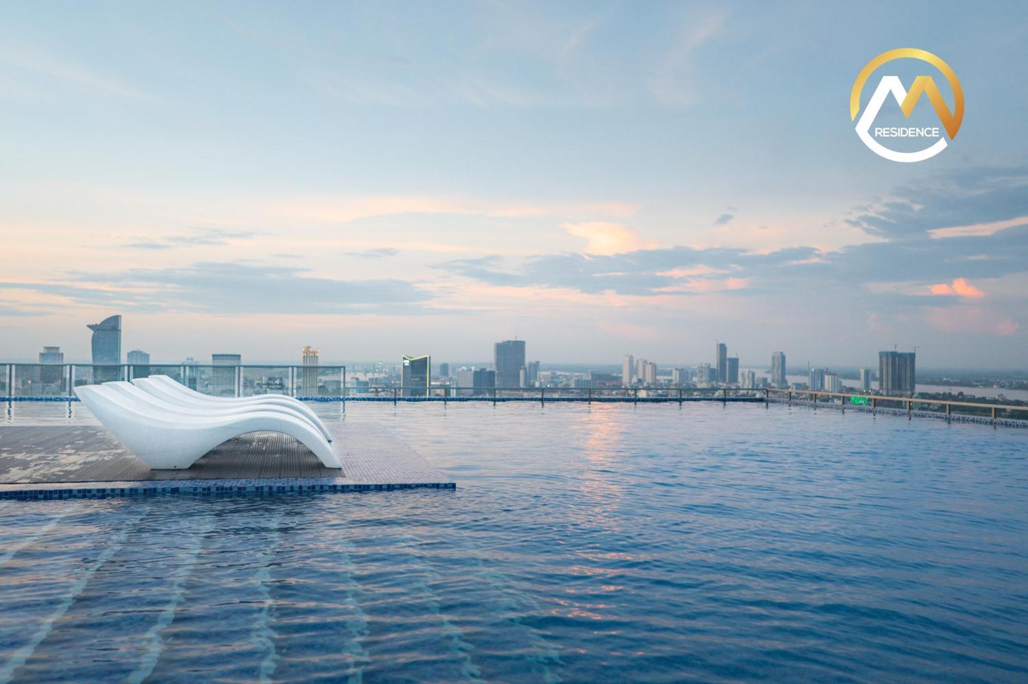 Hotel Serviced Apartments Top One Infinity Pool With View Of 360 Degree Phnom Penh Bagian luar foto